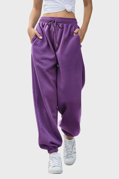 Comfortable pocketed joggers with elastic waistband