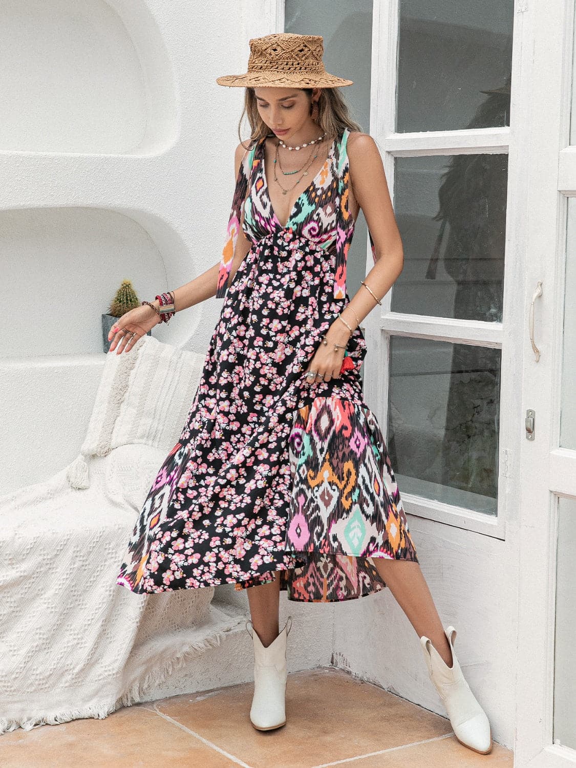 Printed Plunge Sleeveless Midi Dress.