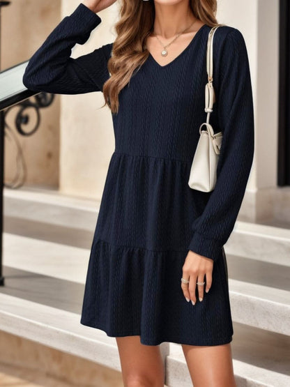 Chic v-neck long sleeve dress