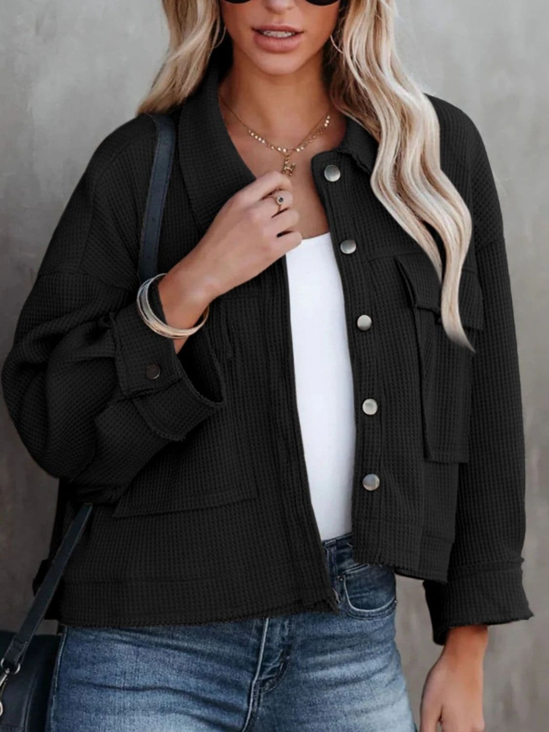 Button Up Long Sleeve JacketFeatures: Buttoned, Pocketed
Thickness: Normal
Body: Not lined
Material composition: 75% polyester, 25% viscose
Care instructions: Machine wash cold. Tumble dry low.Love Salve Long Sleeve JacketOuterwear