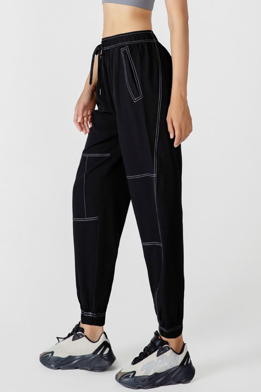 Essential Comfort Drawstring Joggers with Convenient Pockets