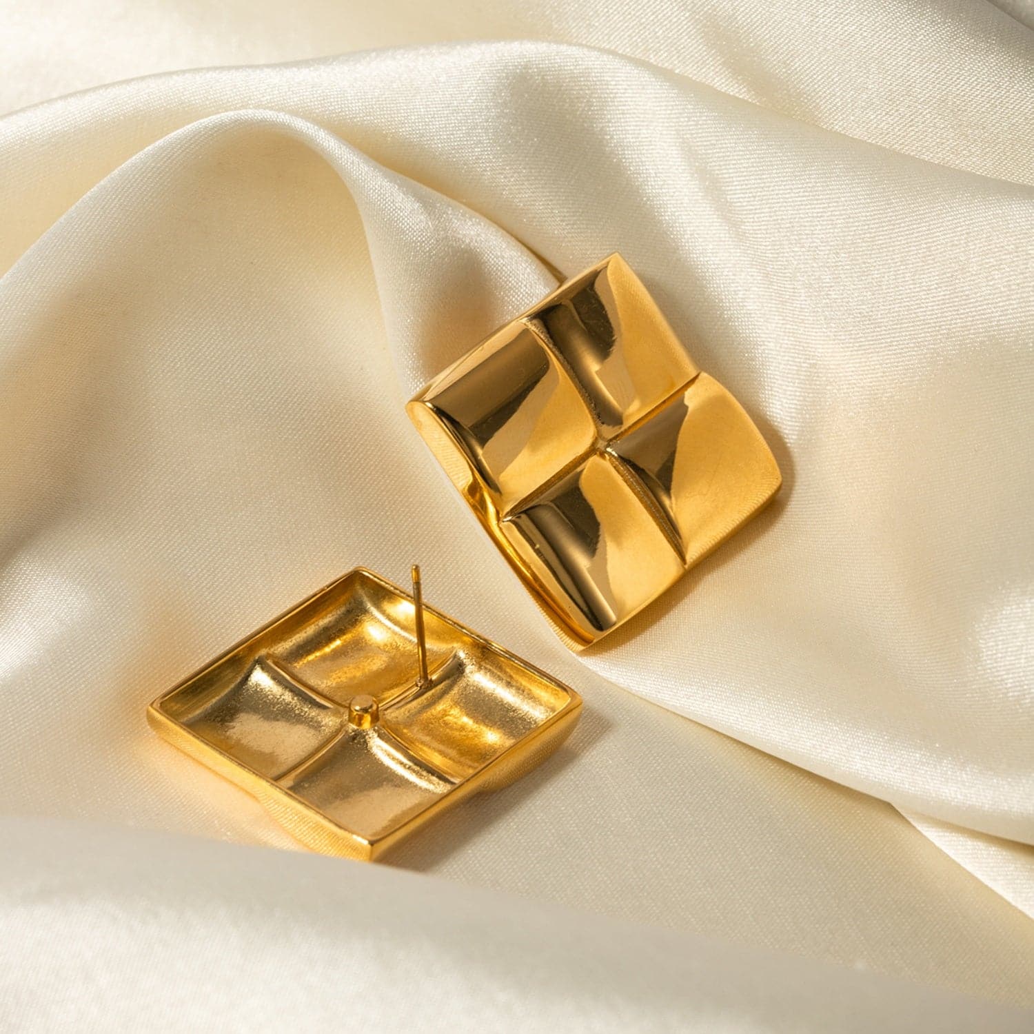 Stainless Steel 18K Gold-Plated Square Stud Earrings.