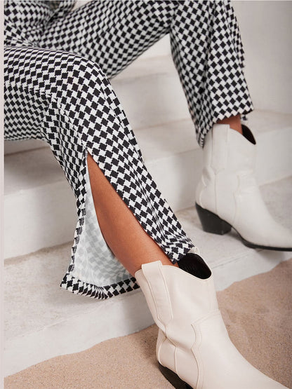 Checkered Blazer & Slit Pants Set.