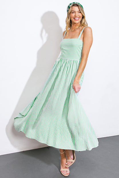 ATTRACTING LOOKS WOVEN MIDI DRESS