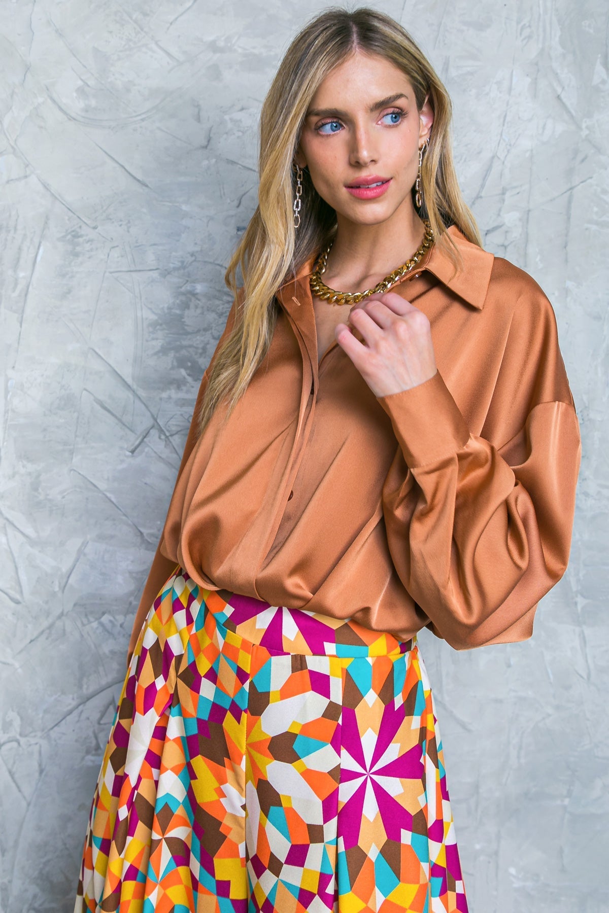 GRACEFUL MOVEMENTS WOVEN TOP Flying Tomato