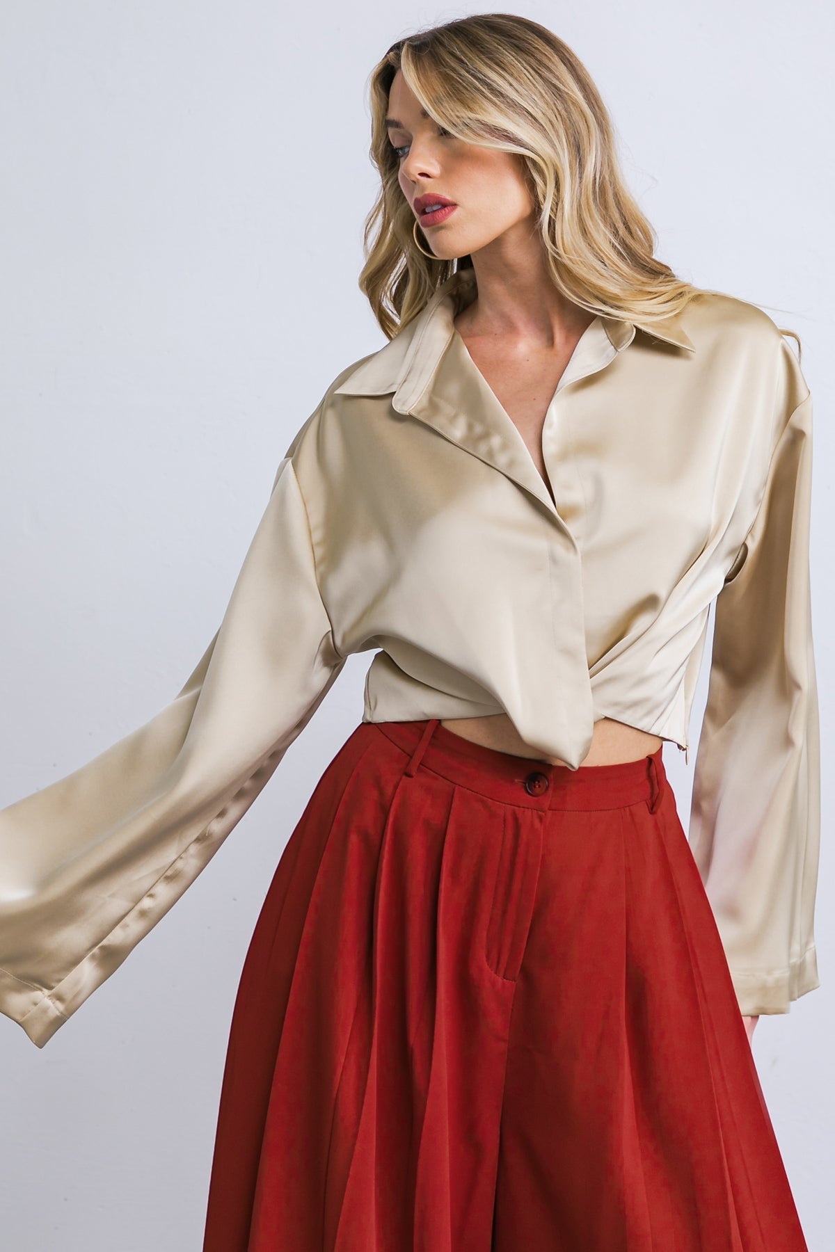 POWERFUL CHARM WOVEN SATIN TOP Flying Tomato