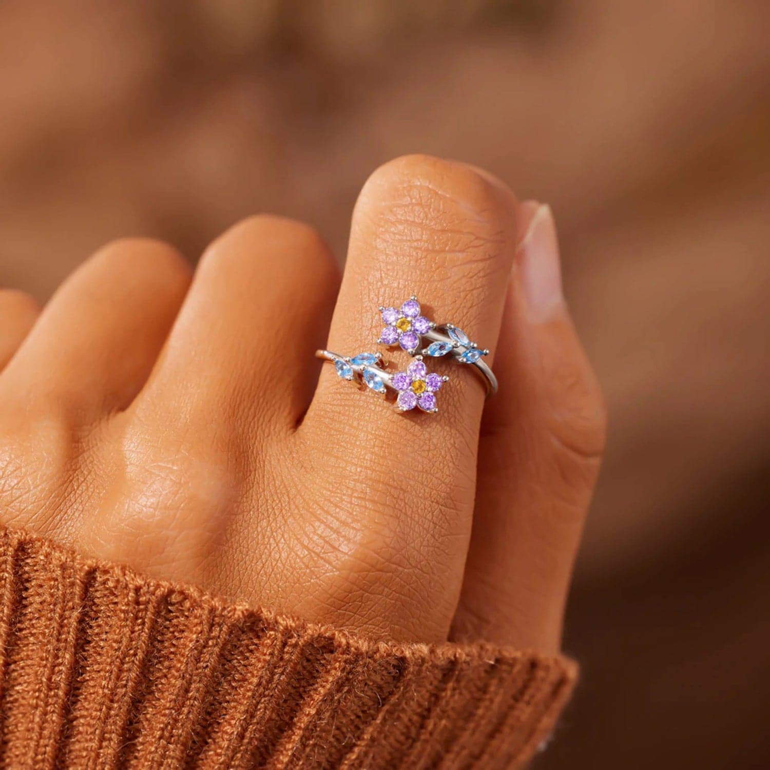 Flower Shape Inlaid Zircon 925 Sterling Silver Ring.