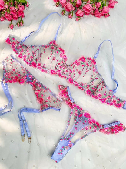 Fantasy Pink Bloom Embroidery Lingerie Set - Love Salve 