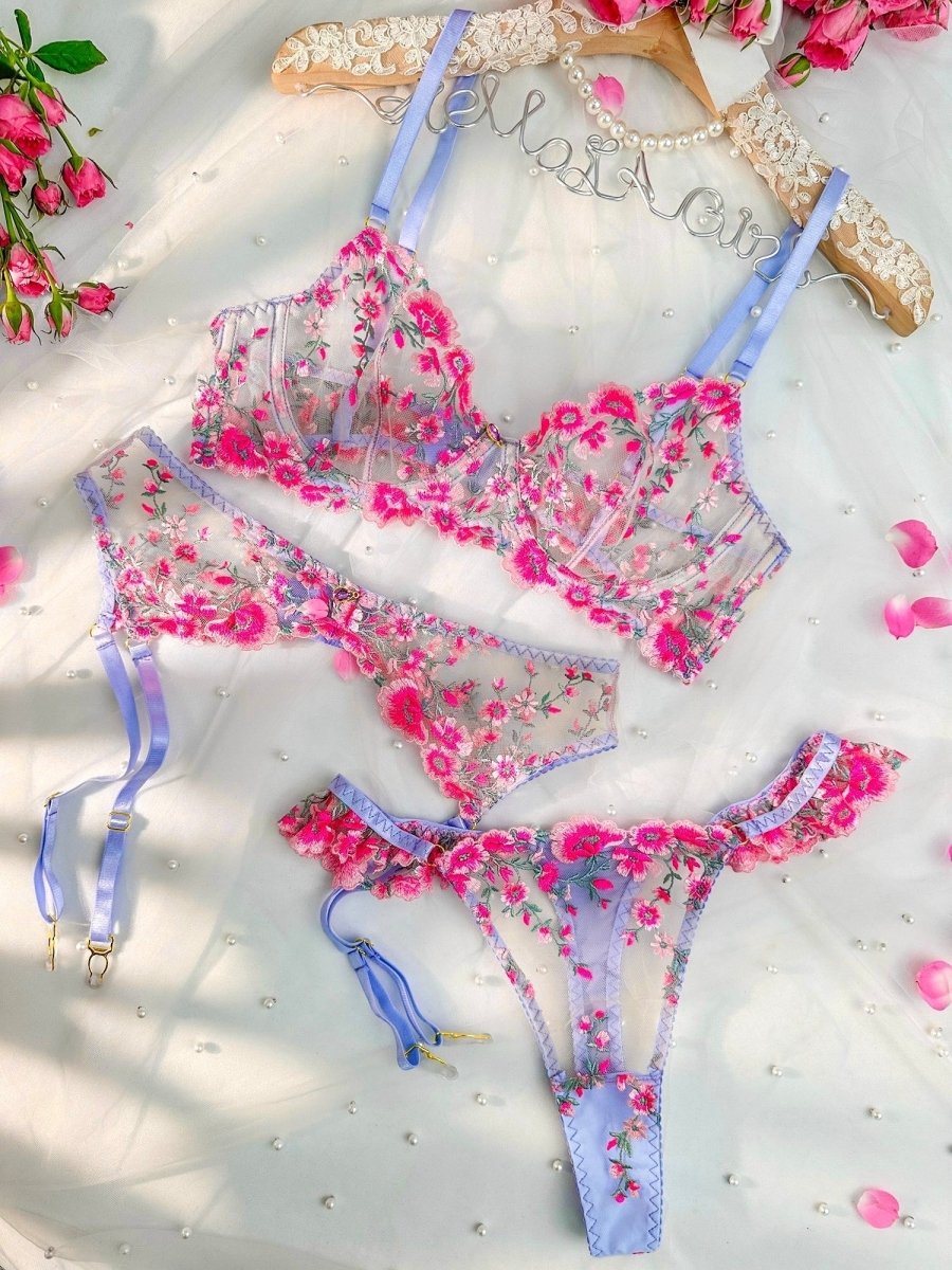 Fantasy Pink Bloom Embroidery Lingerie Set - Love Salve 