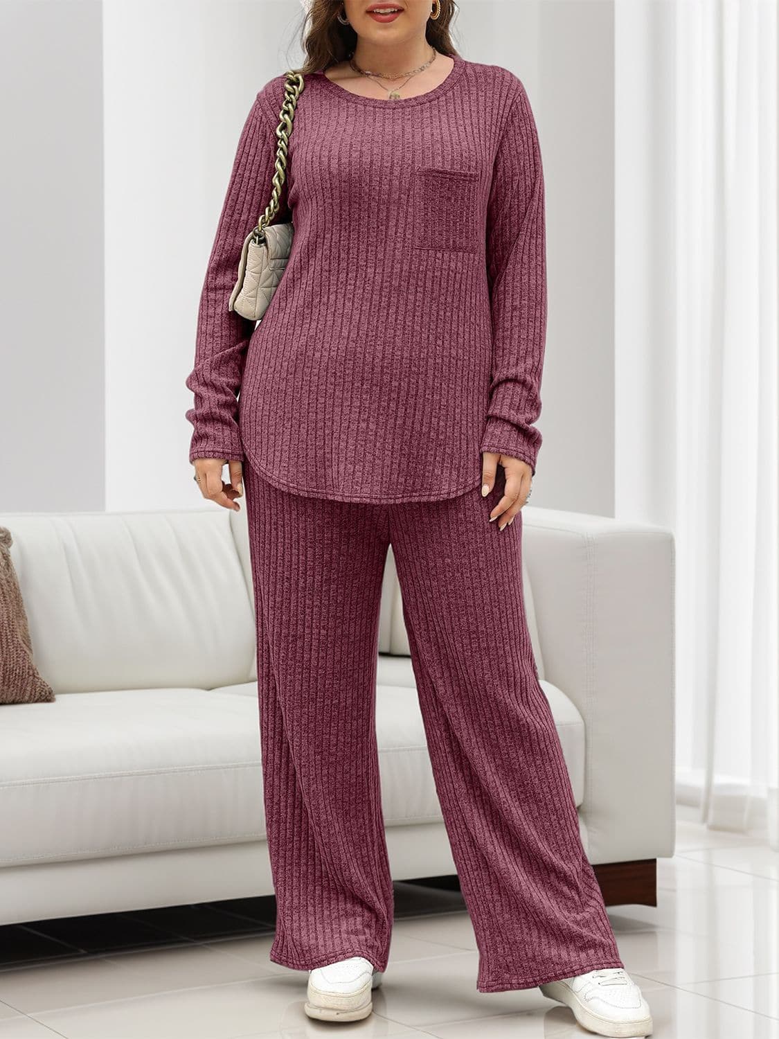 Cozy two-piece round neck top and pants ensemble