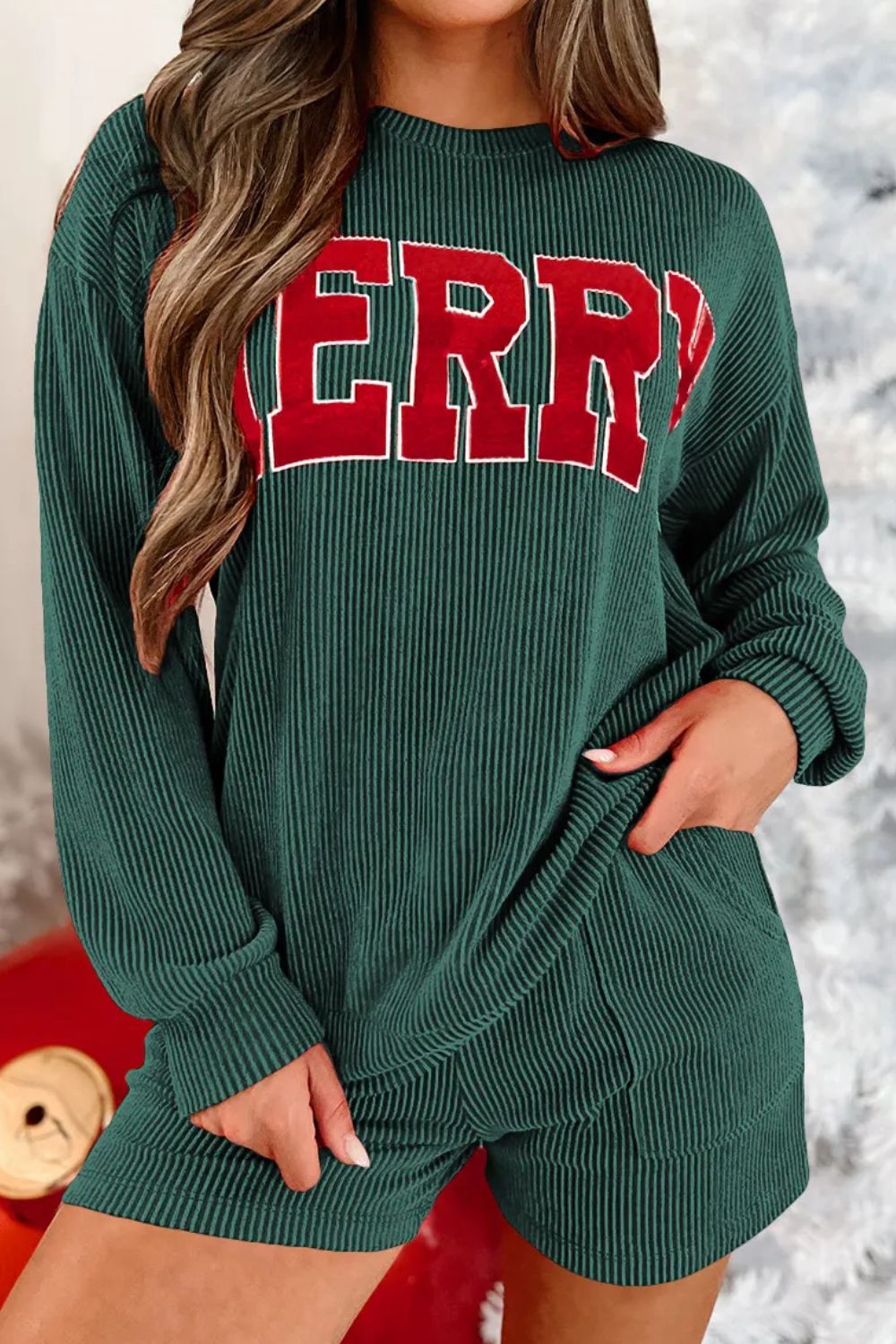 Cozy MERRY round neck long sleeve lounge set with shorts