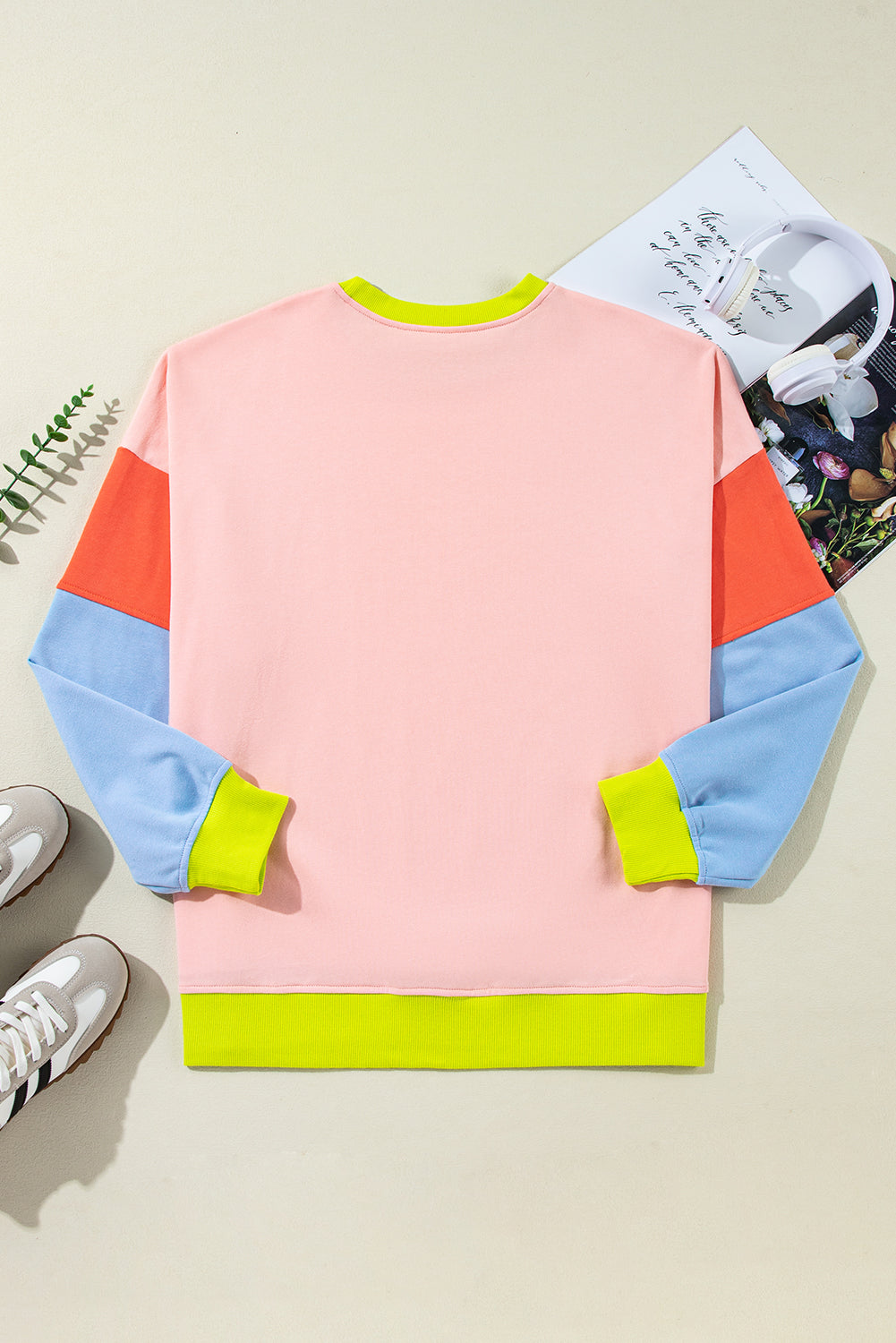 Light pink plus size colorblock patchwork sweatshirt for stylish comfort