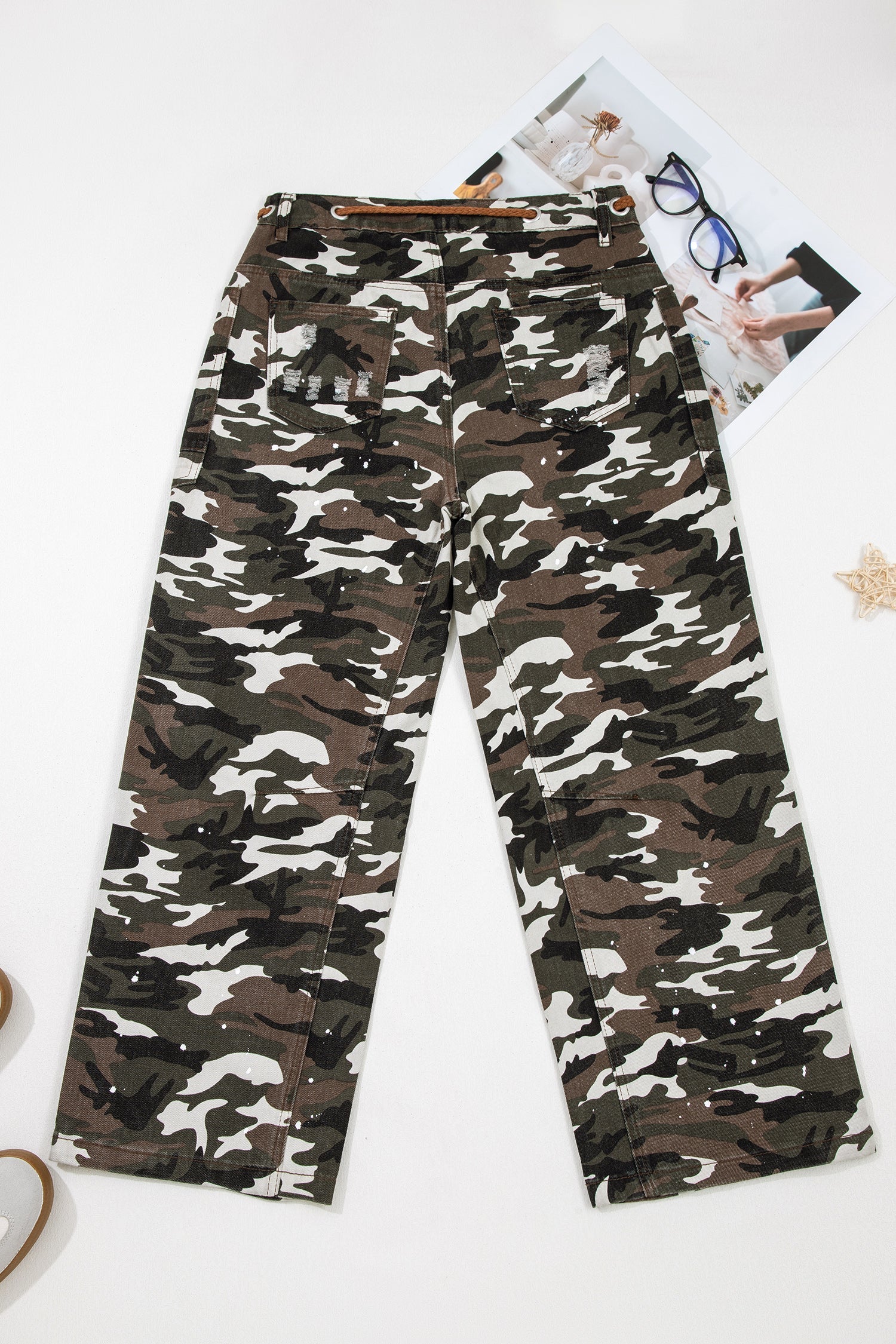 Green Camouflage Print Distressed Loose Denim Pants With Splash Design Dear-Lover Dropshipping