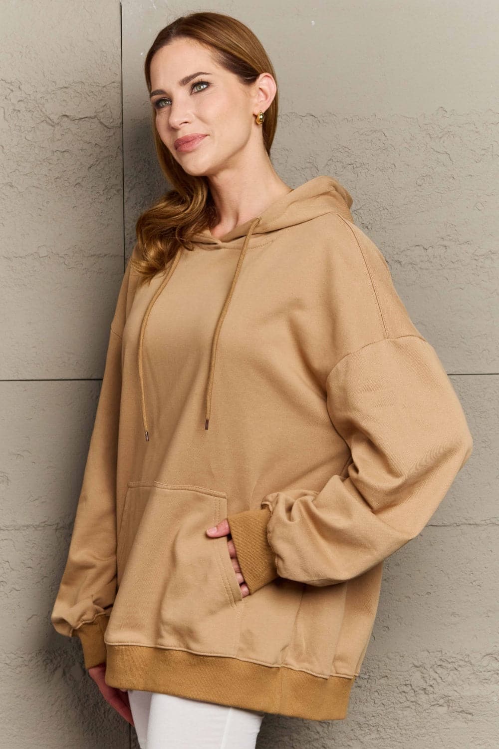 Chic long sleeve dropped shoulder hoodie with pockets