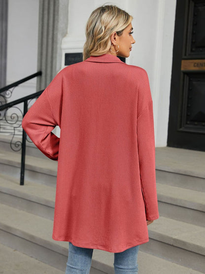 Chic long sleeve collared shirt with pockets