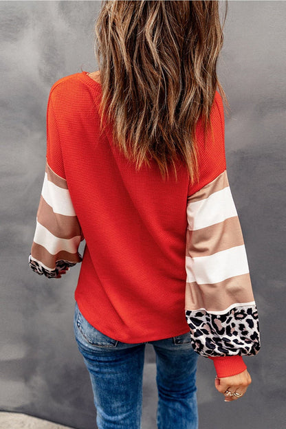 Letter Graphic V-Neck Long Sleeve Top.