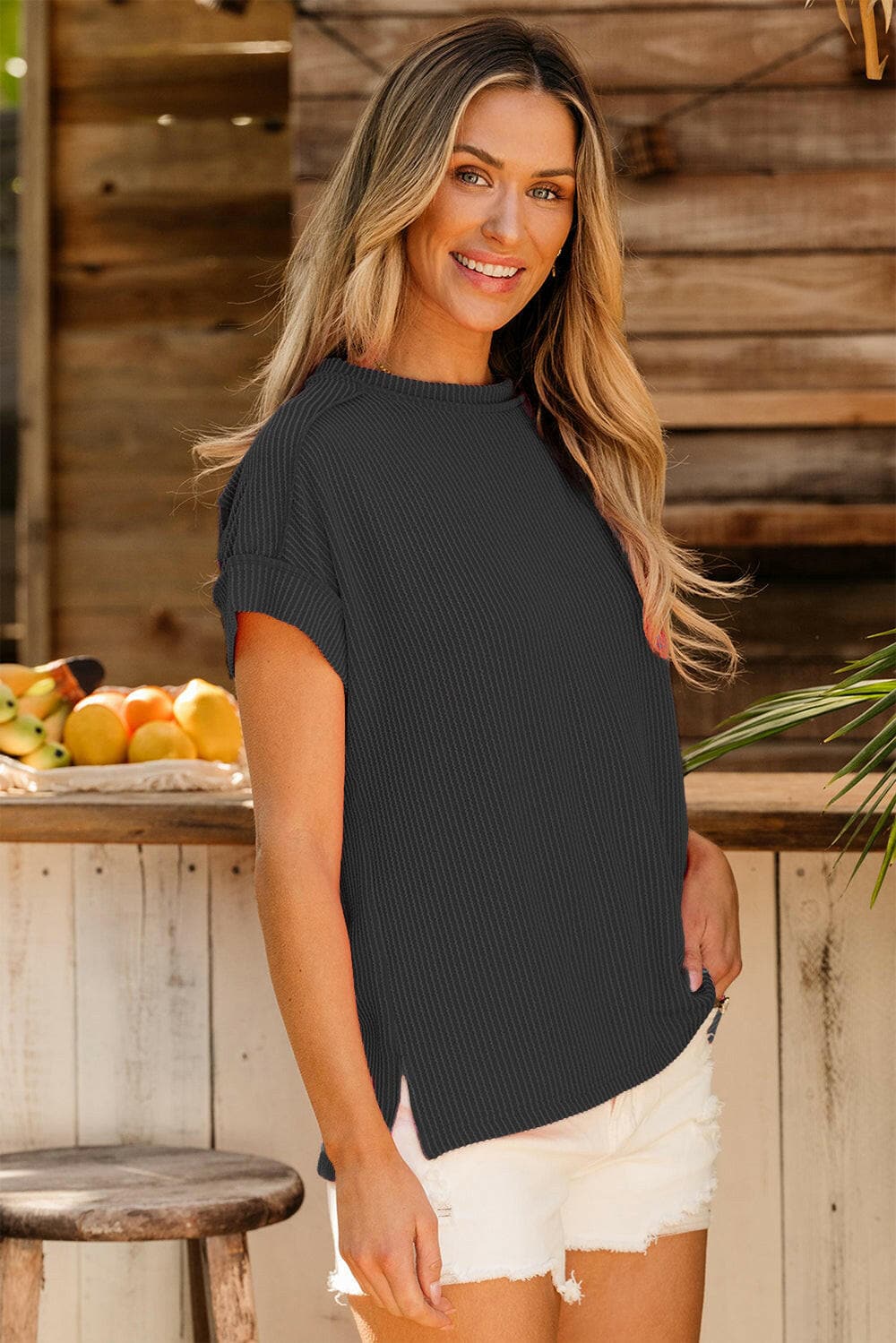 Exposed Seam Round Neck Short Sleeve T-Shirt.