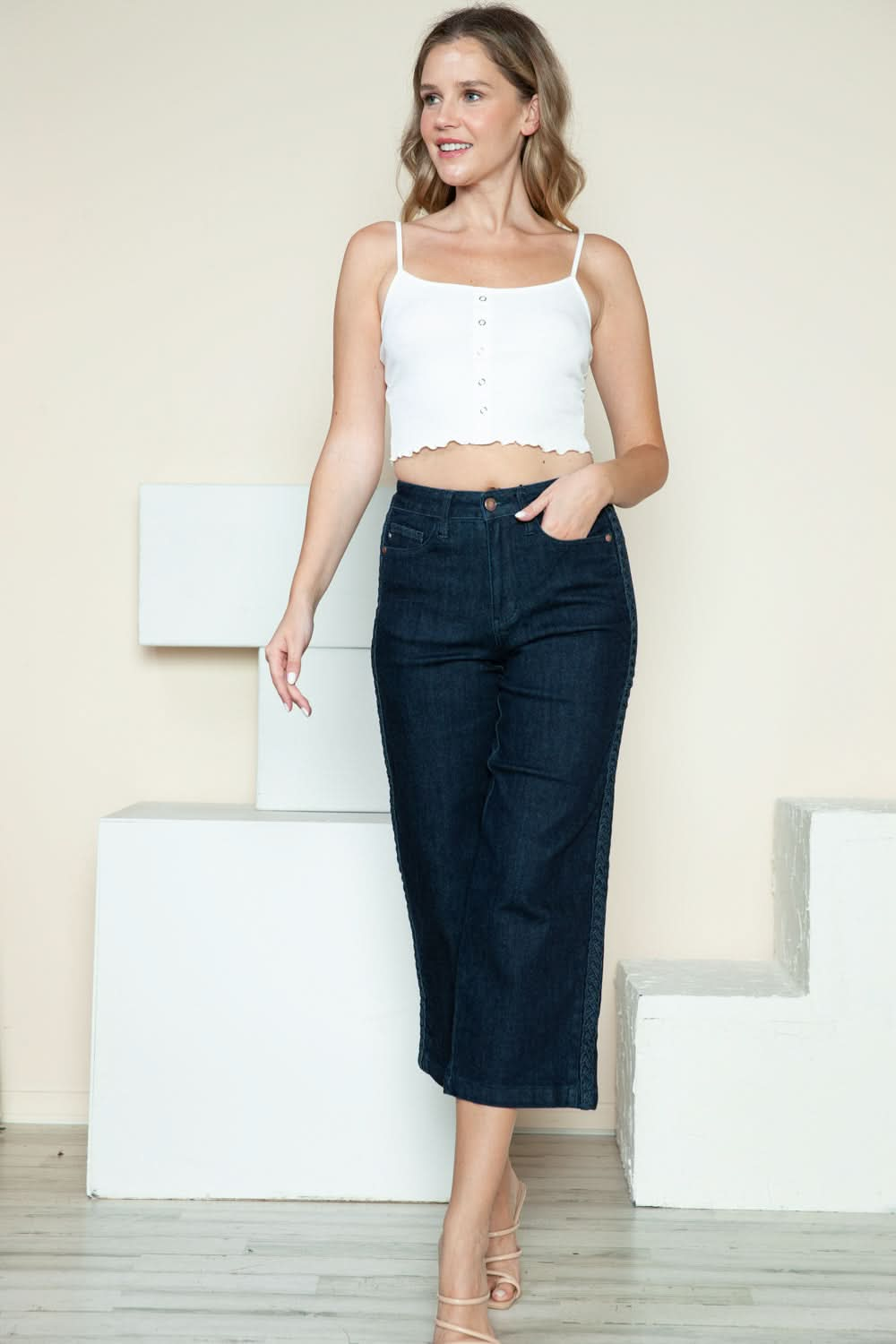 Judy Blue wide leg cropped jeans