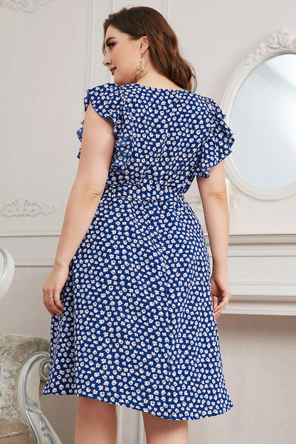 Plus Size Round Neck Tie Waist DressRevamp Your Wardrobe with Style and Comfort!
 
 
Flattering Fit: Embrace your curves in this Plus Size Round Neck Tie Waist Dress.
 
Chic Design: Featuring a tied waLove Salve Size Round Neck Tie Waist Dressplus