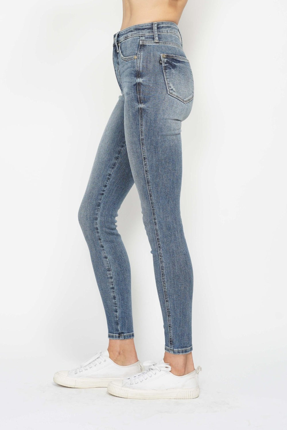 Judy Blue Full Size Tummy Control Contrast Wash Skinny Jeans Coco’s Tee Boutique