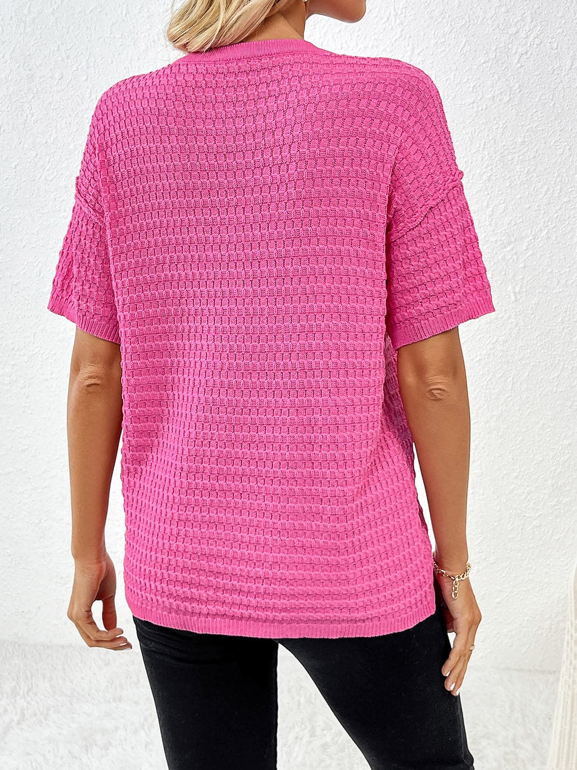 Round Neck Half Sleeve Knit Top.