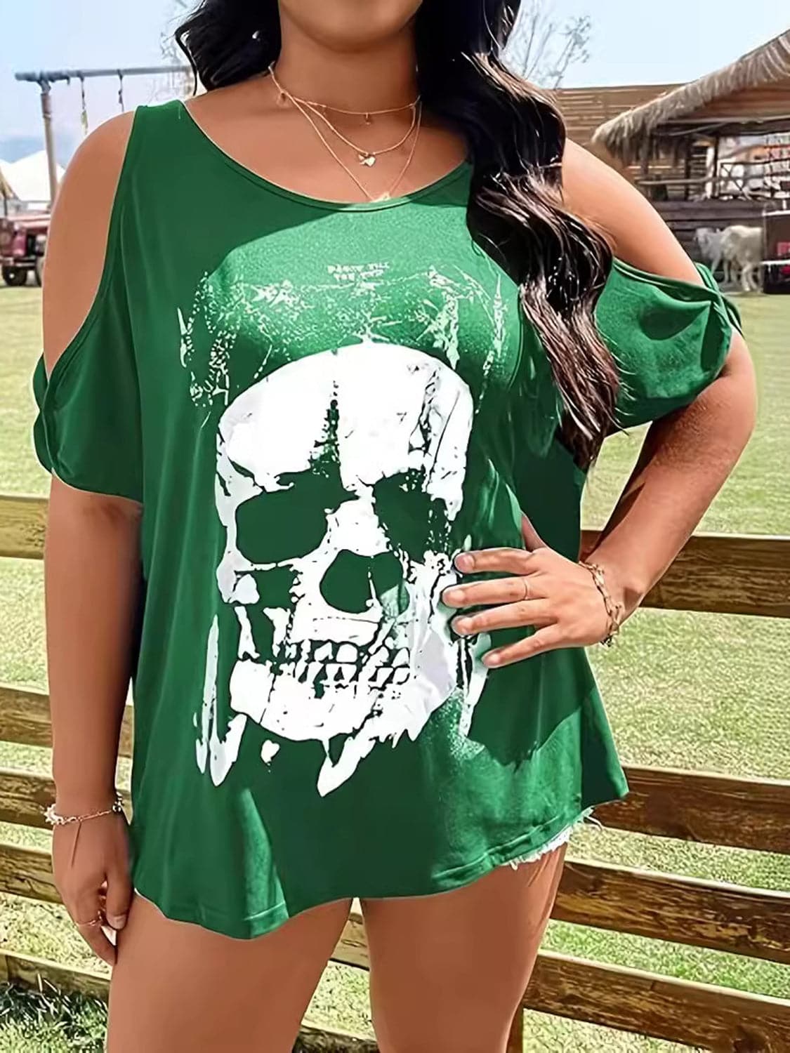 Stylish plus size skeleton cold shoulder tee for casual flair