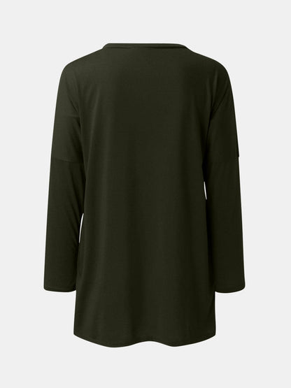 Chic and comfy round neck long sleeve tee with pockets