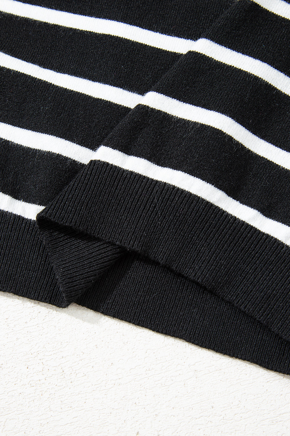 White Stripe Ribbed Trim Round Neck Bubble Sleeve Knitted Top - Love Salve 