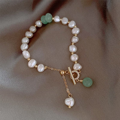 Pearl Green Stone Link Bracelet.