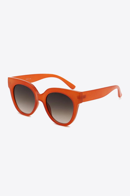 UV400 Polycarbonate Round Sunglasses.