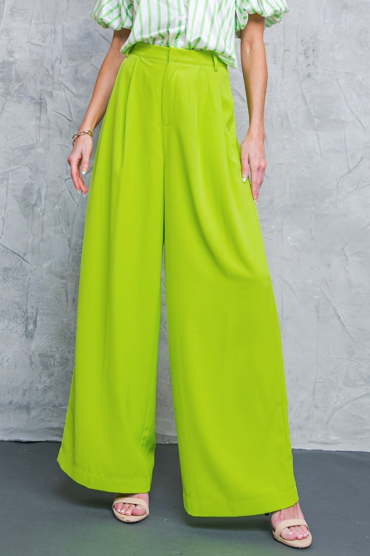 UPSCALE AURA WOVEN PANTS Flying Tomato