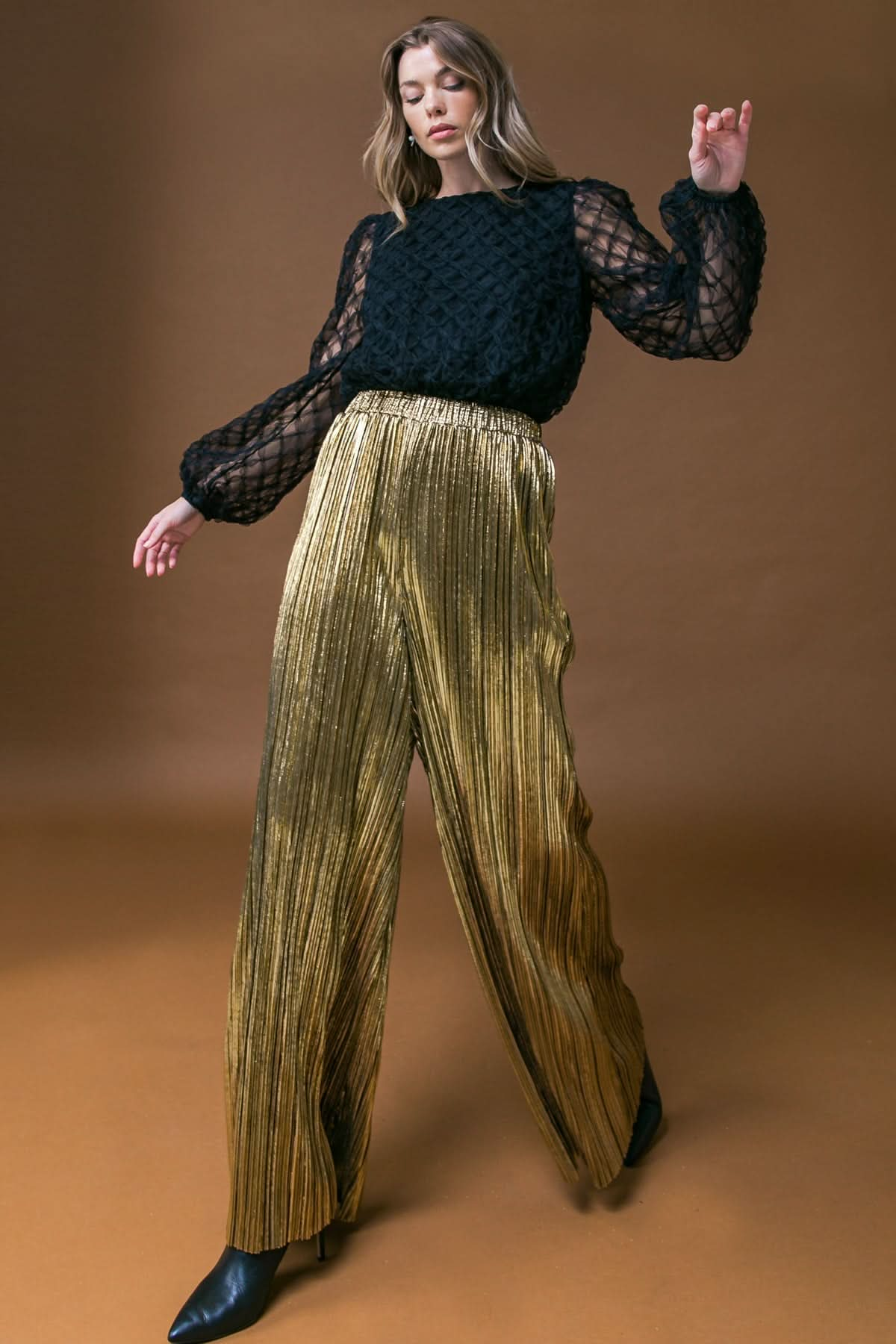 Woven Wide-Leg Comfort Pants