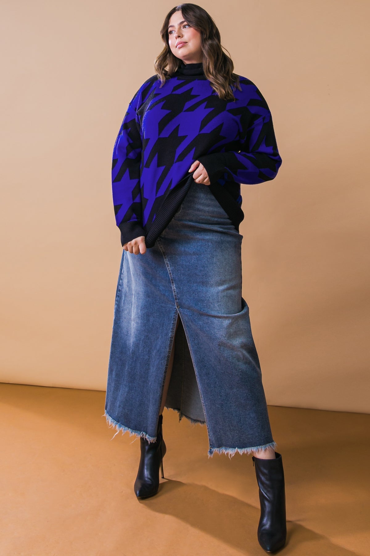 SPECIAL PLANS SWEATER Flying Tomato