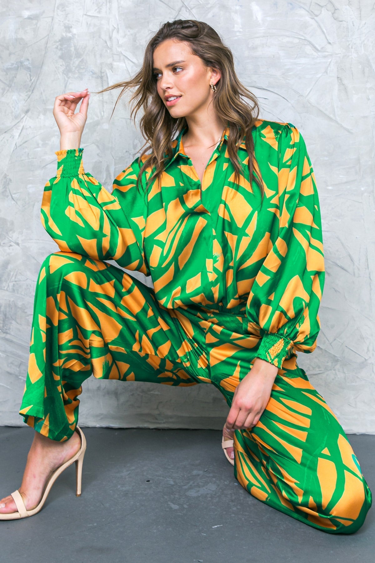 ALWAYS ABOUT YOU WOVEN TOP Flying Tomato