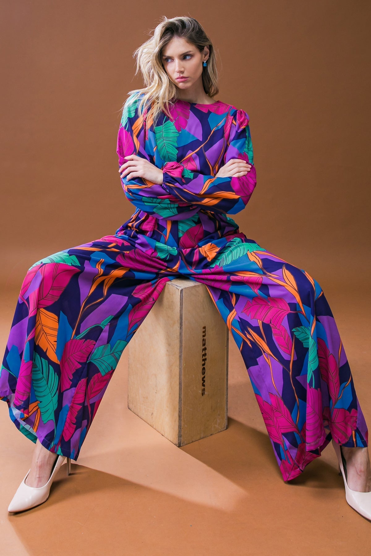 DARE TO TAKE THE WOVEN JUMPSUIT Flying Tomato