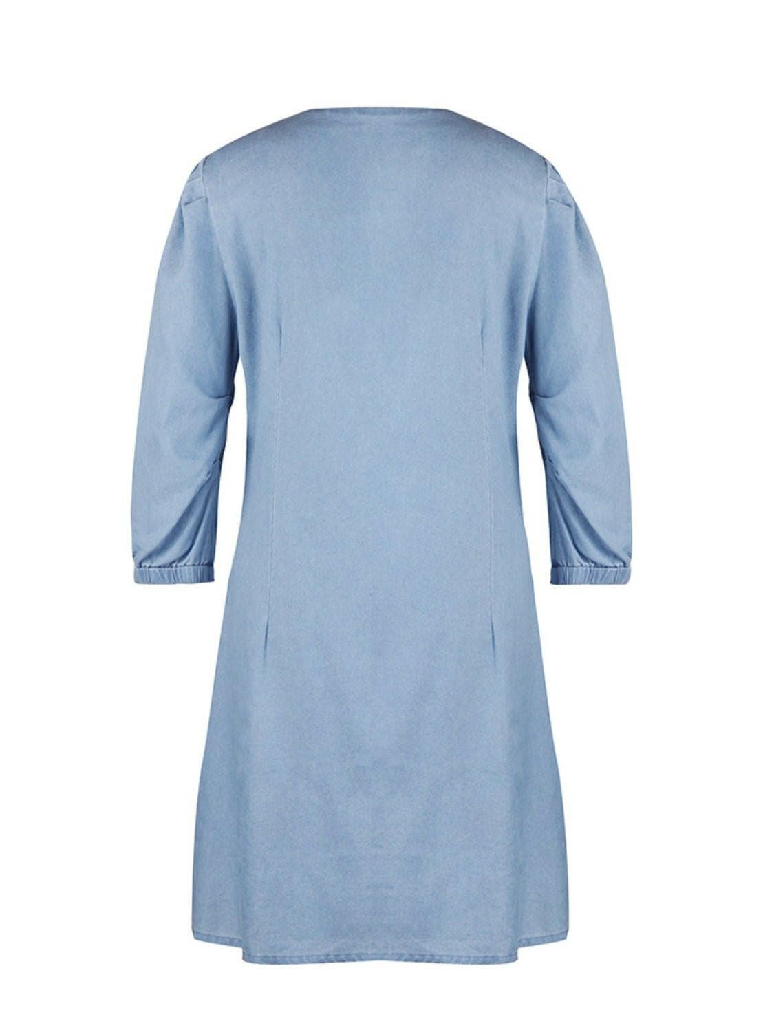 Denim V-Neck Dress with Half SleevesDenim V-Neck Dress with Half Sleeves
 
 
Classic Yet Stylish: Elevate your look with our Denim V-Neck Dress that seamlessly blends timeless elegance with modern trenLove Salve -Neck Dressjust arrived