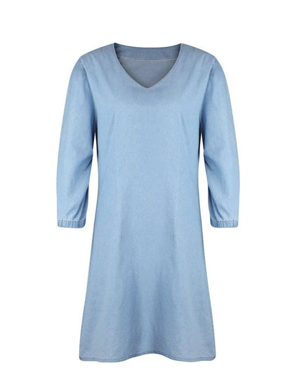 Denim V-Neck Dress with Half SleevesDenim V-Neck Dress with Half Sleeves
 
 
Classic Yet Stylish: Elevate your look with our Denim V-Neck Dress that seamlessly blends timeless elegance with modern trenLove Salve -Neck Dressjust arrived