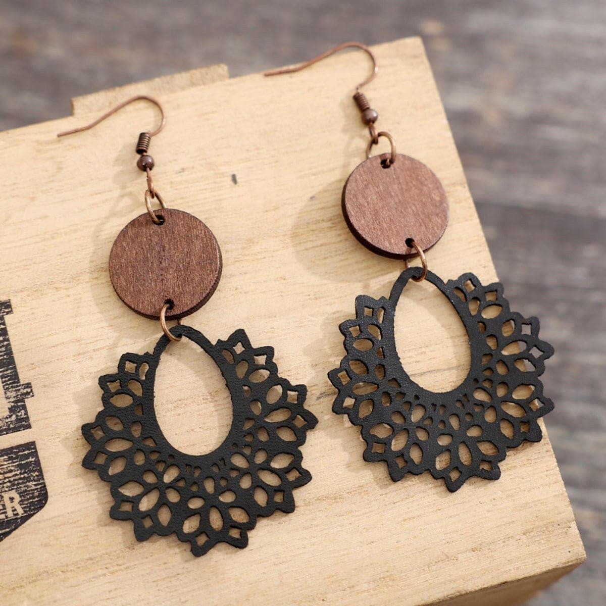 Geometric Cutout Dangle Earrings - Love Salve