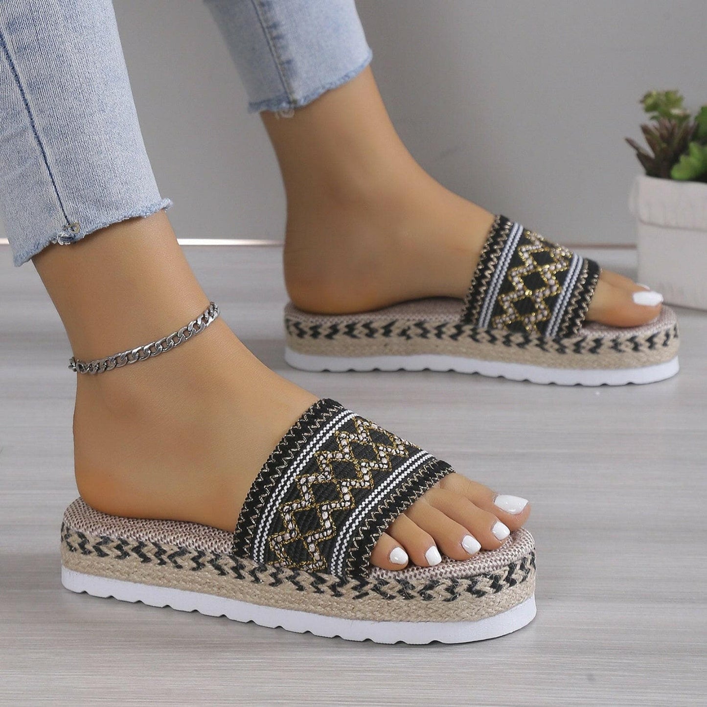 Geometric Weave Platform Sandals - Love Salve