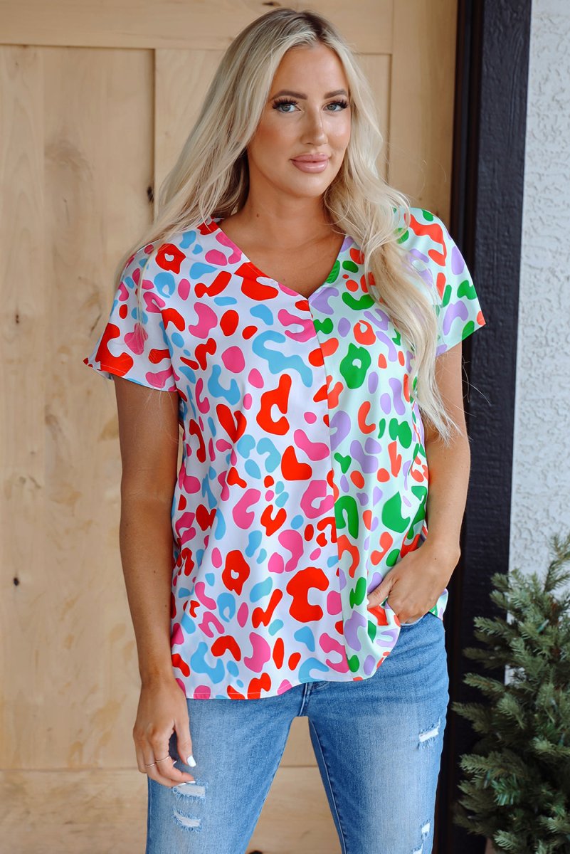 Green Contrast Leopard Print V Neck Short Sleeve Blouse for Women - Love Salve 