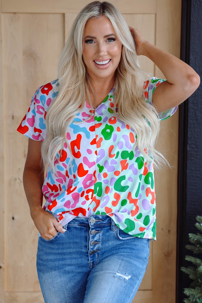 Green Contrast Leopard Print V Neck Short Sleeve Blouse for Women - Love Salve 