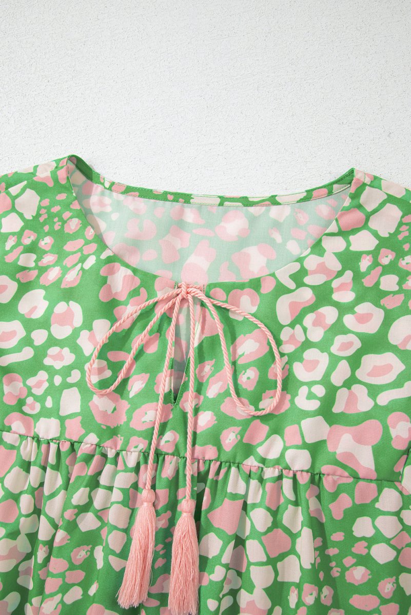 Green Plus Size Floral Tassel Tie Split Neck Puff Sleeve Blouse - Love Salve