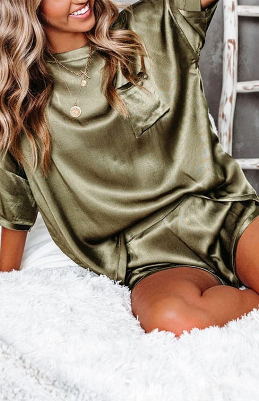 Elegant satin pajama set for women