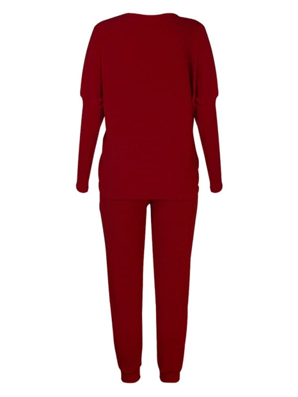 Cozy women's long-sleeve pajamas with pockets