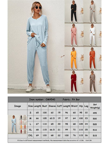 Cozy women's long-sleeve pajamas with pockets