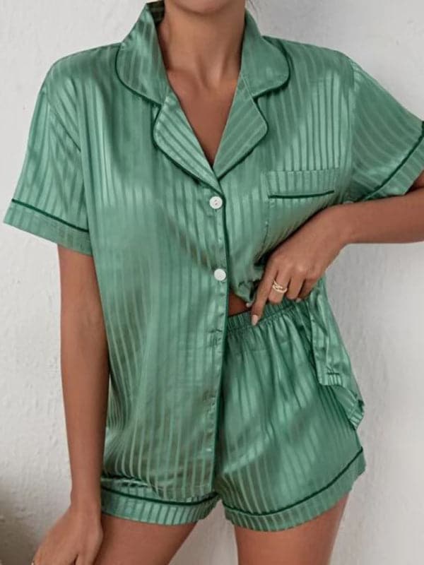 Chic striped loungewear set for women