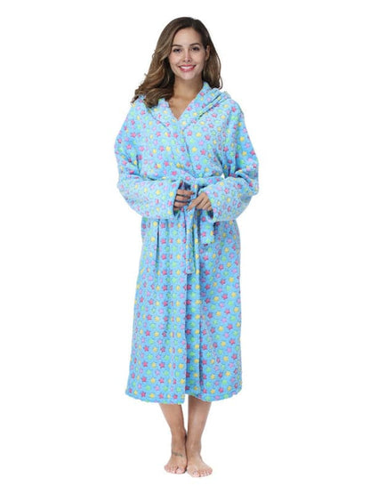 Chic women's flannel robe with prints