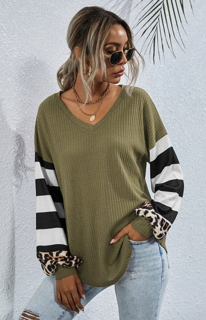 Women's Striped Stitching Long-Sleeved T-Shirt.