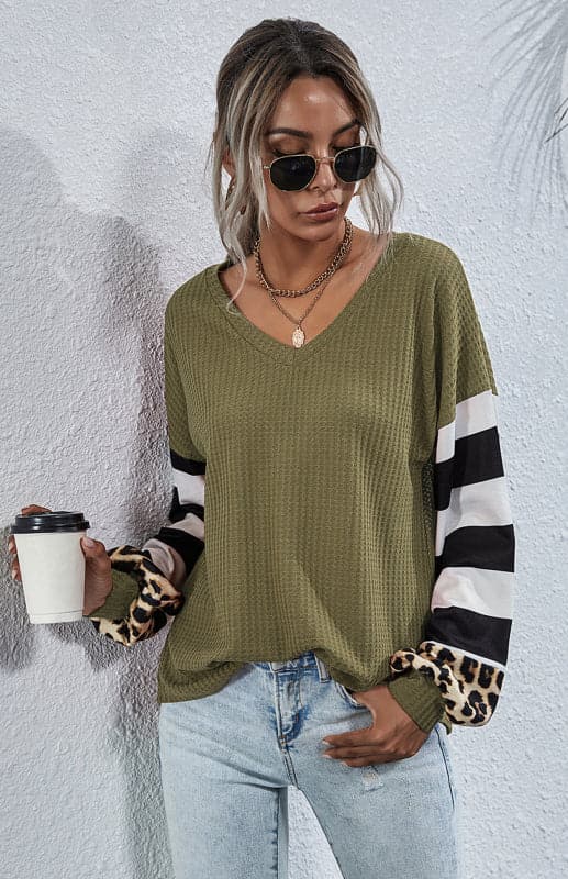 Women's Striped Stitching Long-Sleeved T-Shirt.