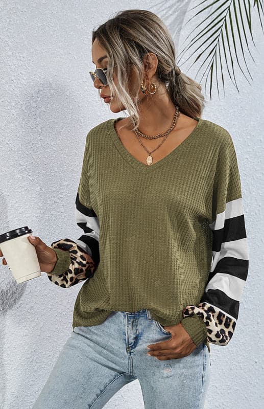 Women's Striped Stitching Long-Sleeved T-Shirt.